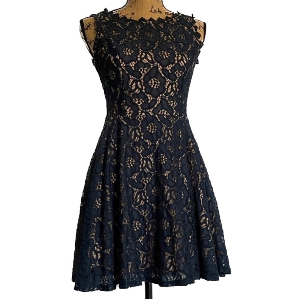 City Studio Dress Mini Navy Lace Tan lining Sleeveless Size 7 - Picture 1 of 12